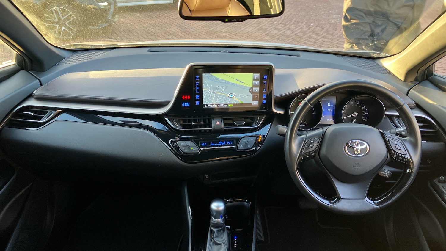 Used Toyota C-HR 2017 for sale - 77034240: Photo 5