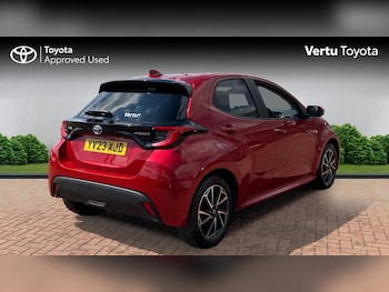 Used Toyota Yaris 2023 for sale - 79572143: Photo