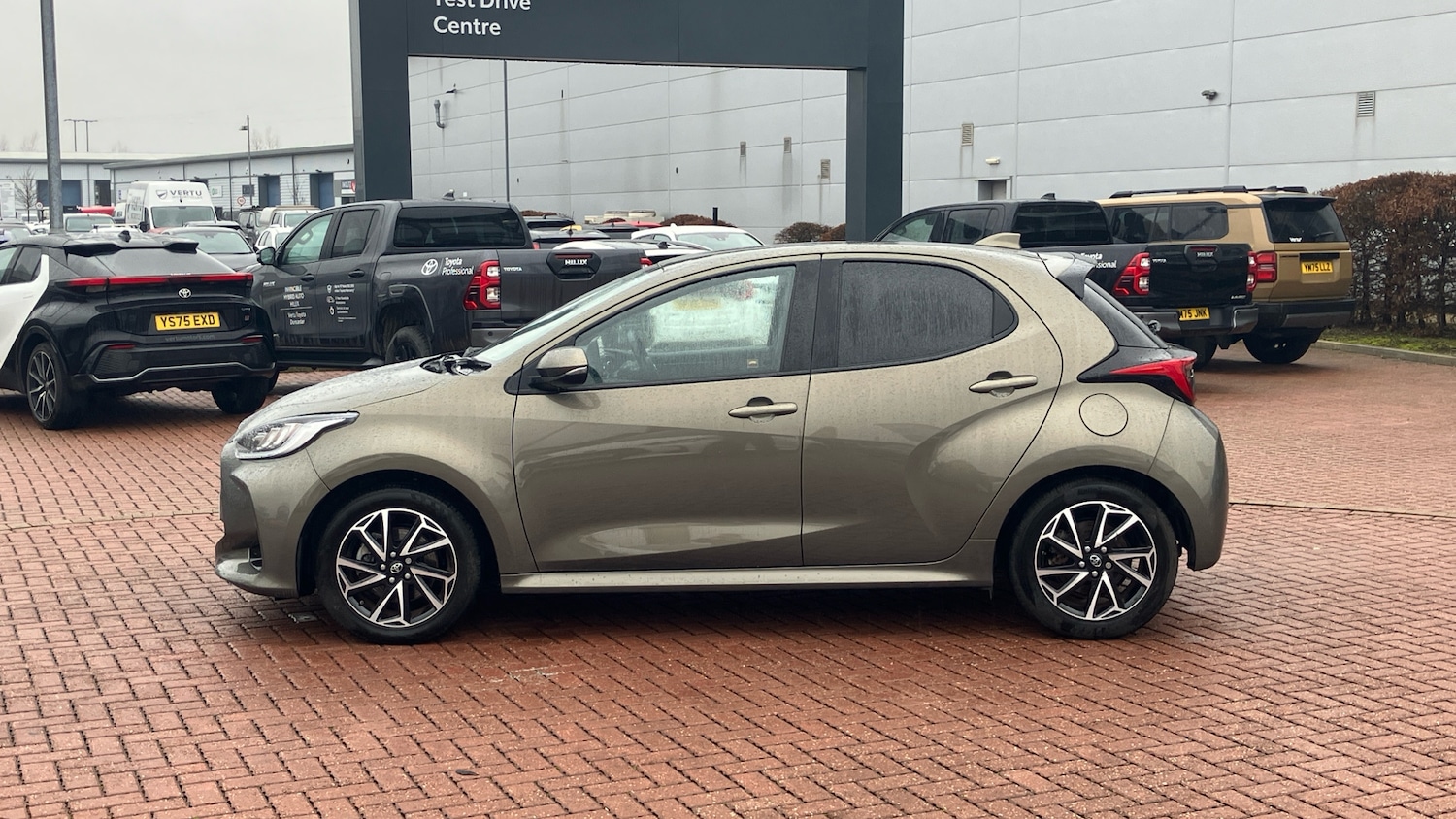 Used Toyota Yaris 2022 for sale - 77616625: Photo 17