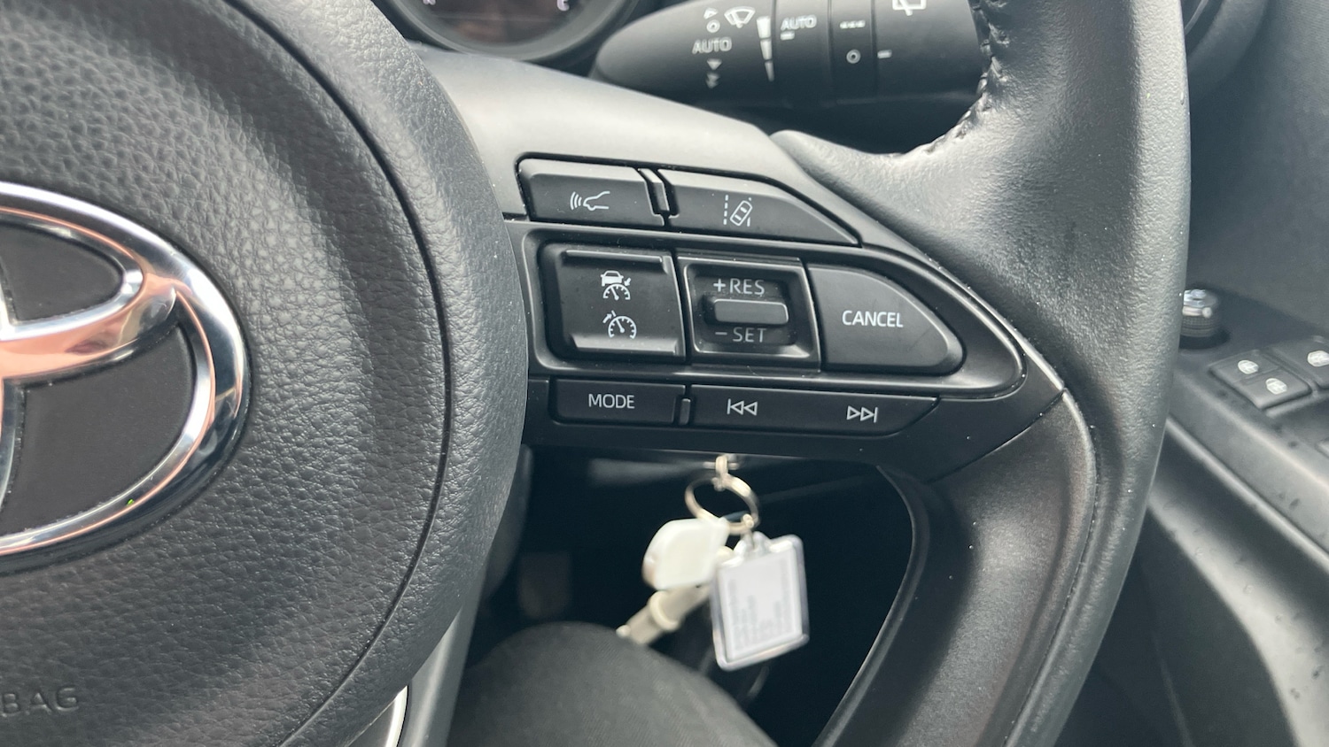 Used Toyota Yaris 2022 for sale - 77616625: Photo 37