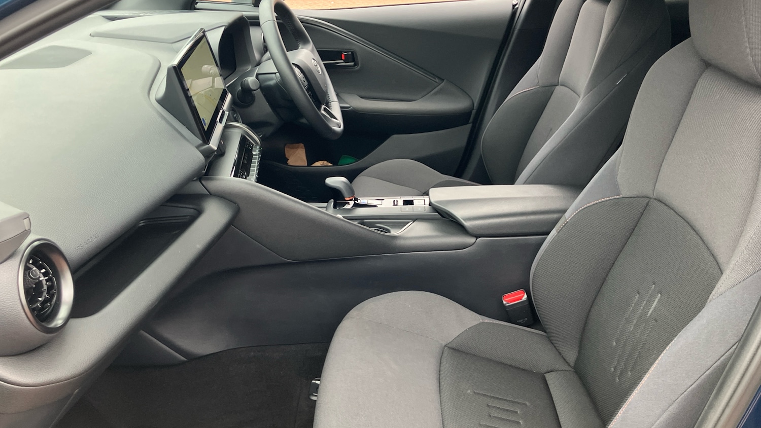 Used Toyota C-HR 2024 for sale - 76273561: Photo 10