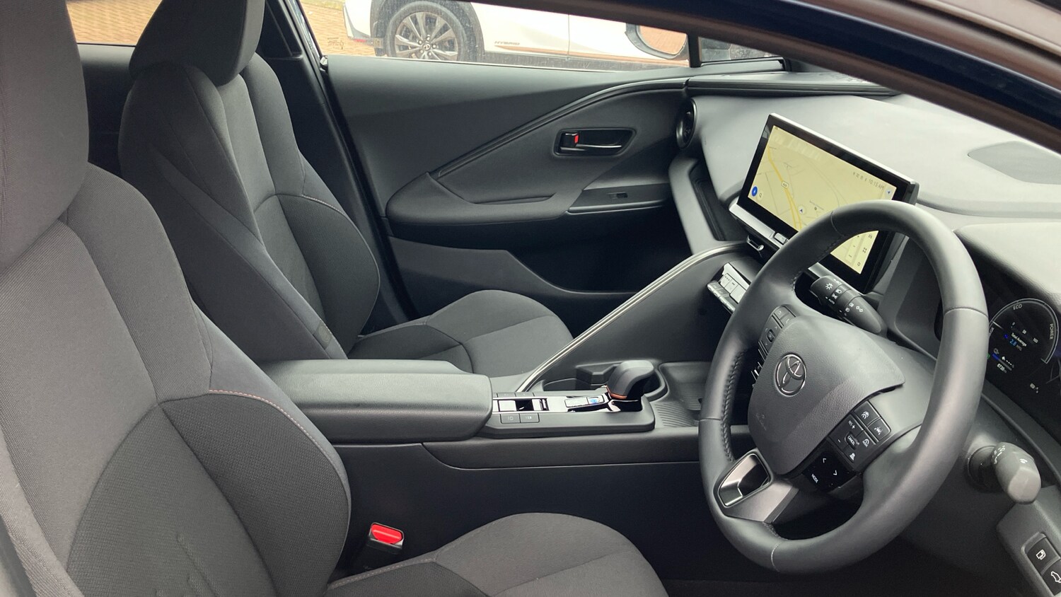 Used Toyota C-HR 2024 for sale - 76273561: Photo 11