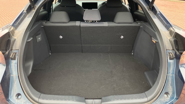 Used Toyota C-HR 2024 for sale - 76273561: Photo 14