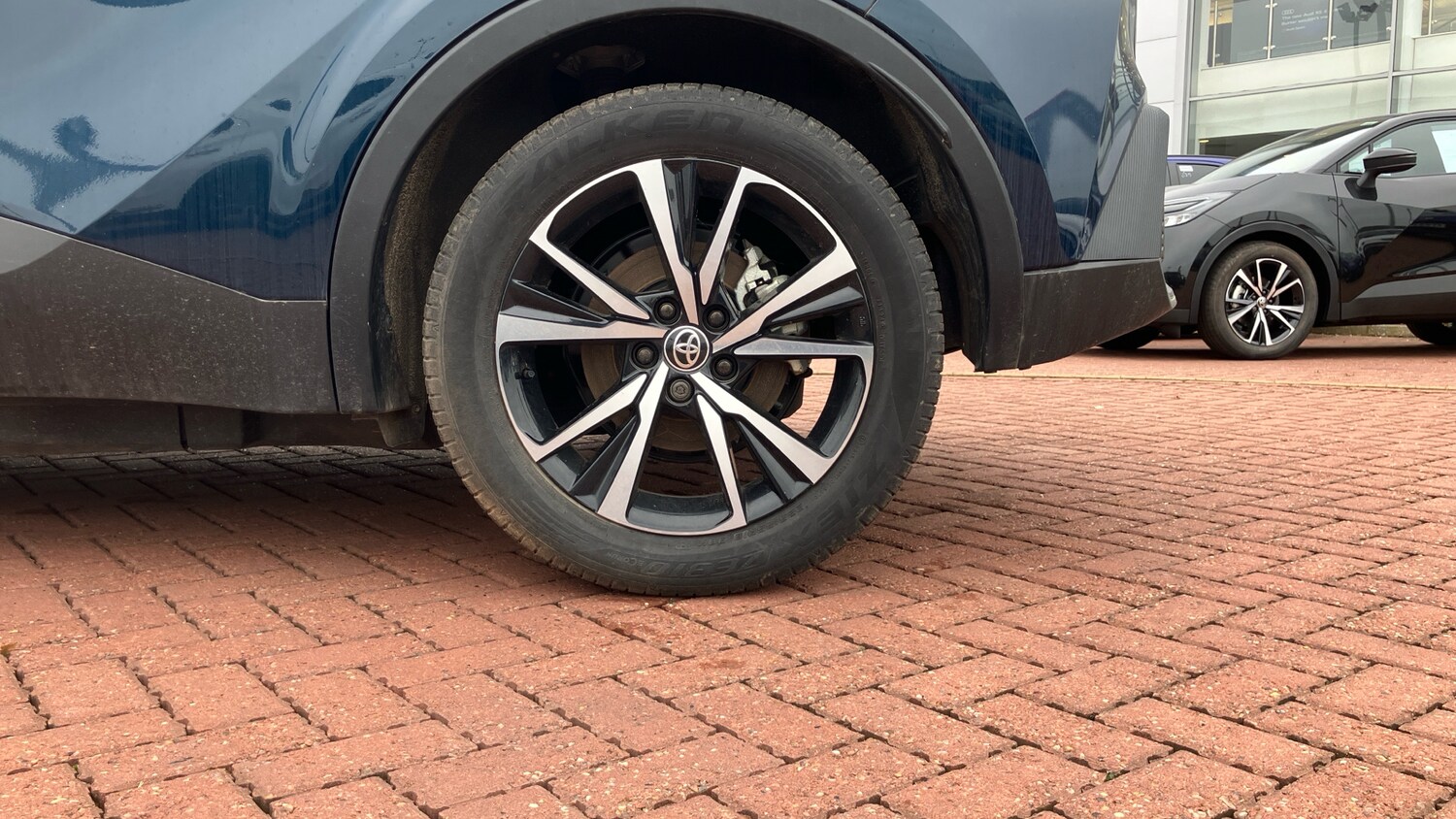 Used Toyota C-HR 2024 for sale - 76273561: Photo 18