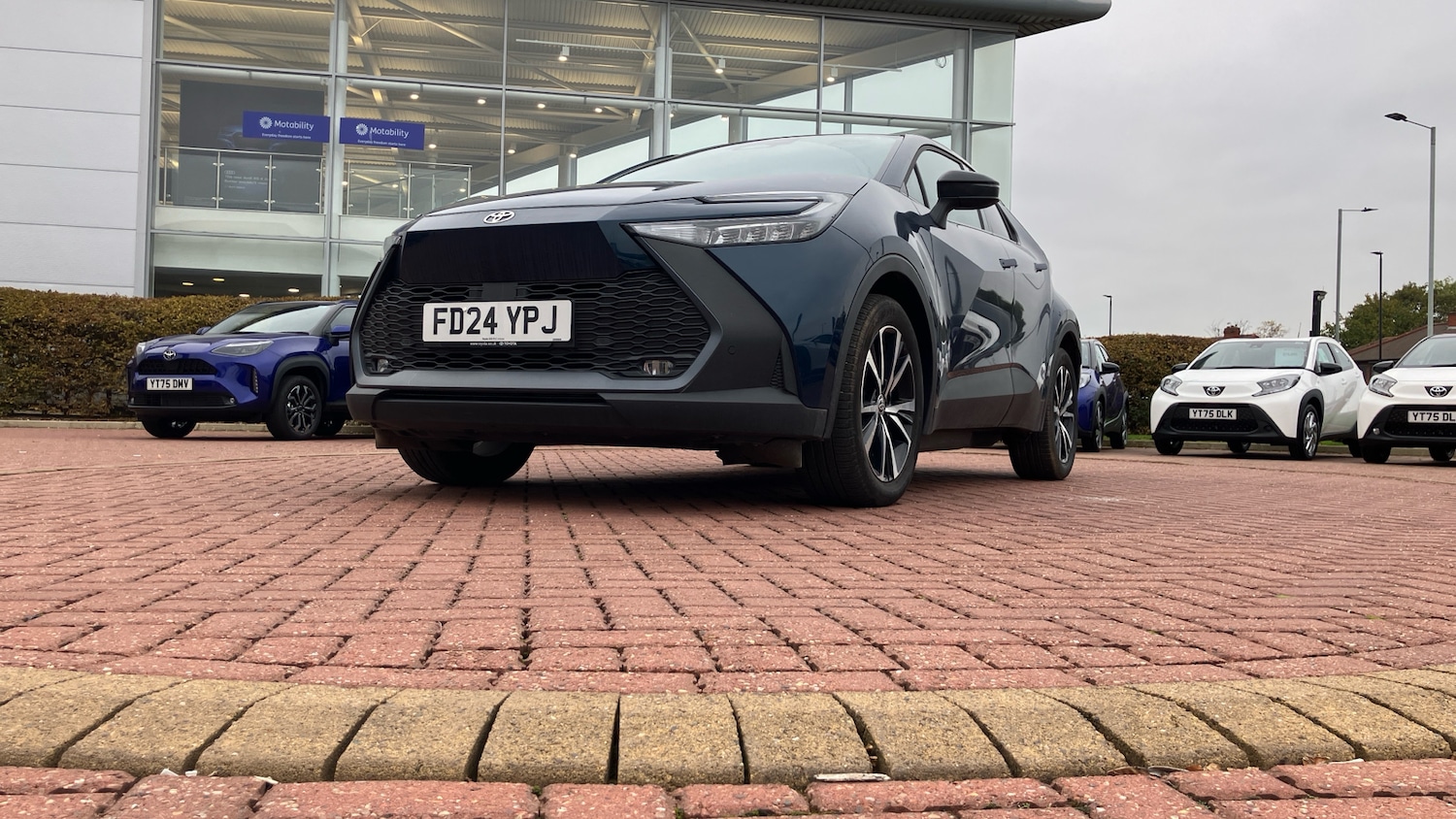 Used Toyota C-HR 2024 for sale - 76273561: Photo 32