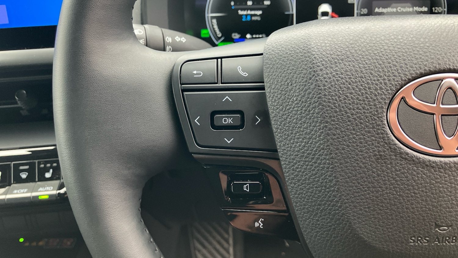 Used Toyota C-HR 2024 for sale - 76273561: Photo 40