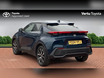 Used Toyota C-HR 2024 for sale - 76273561: Photo 4