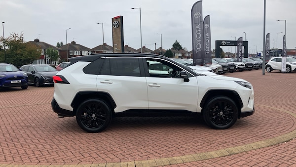 Used Toyota RAV4 2022 for sale - 76298873: Photo 16