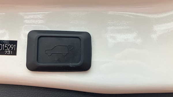 Used Toyota RAV4 2022 for sale - 76298873: Photo 27