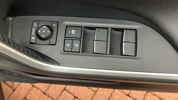 Used Toyota RAV4 2022 for sale - 76298873: Photo 41