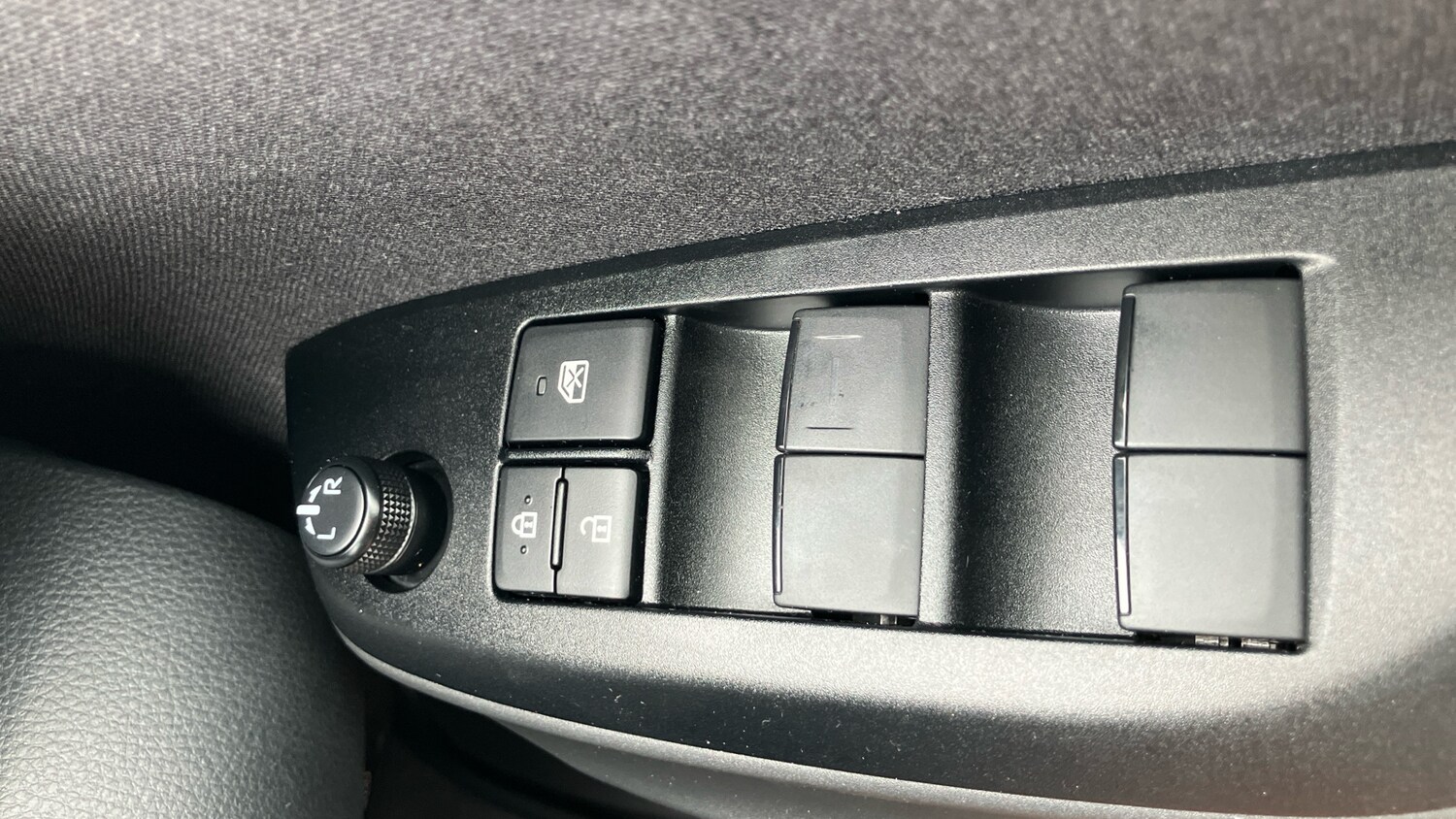 Used Toyota Yaris 2025 for sale - 76263711: Photo 39