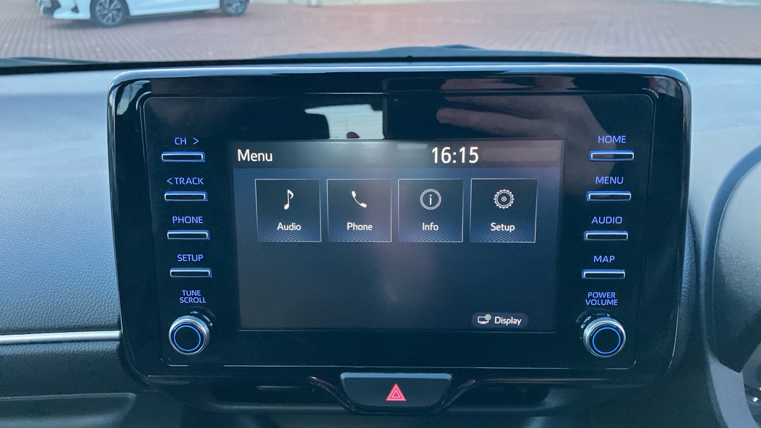 Used Toyota Yaris 2023 for sale - 77353529: Photo 24