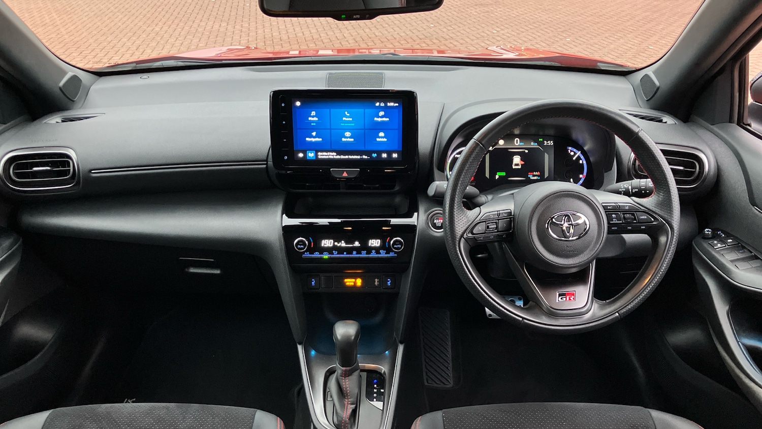 Used Toyota Yaris Cross 2023 for sale - 76461717: Photo 38