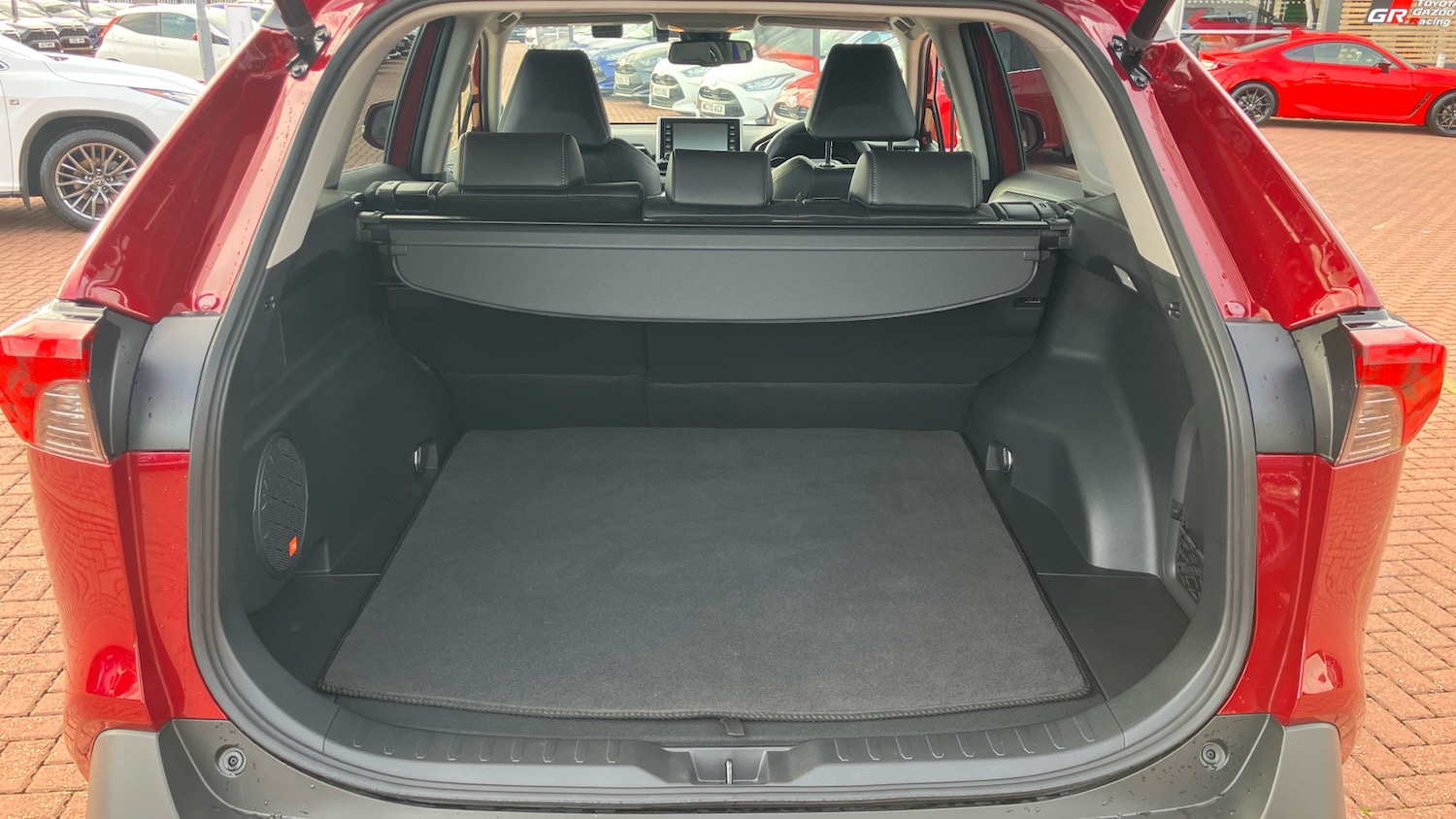 Used Toyota RAV4 2021 for sale - 76396837: Photo 14