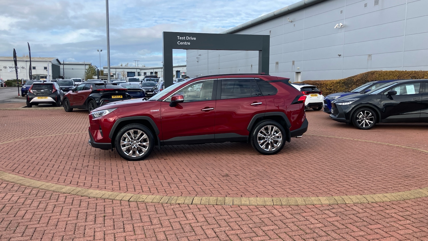 Used Toyota RAV4 2021 for sale - 76396837: Photo 33