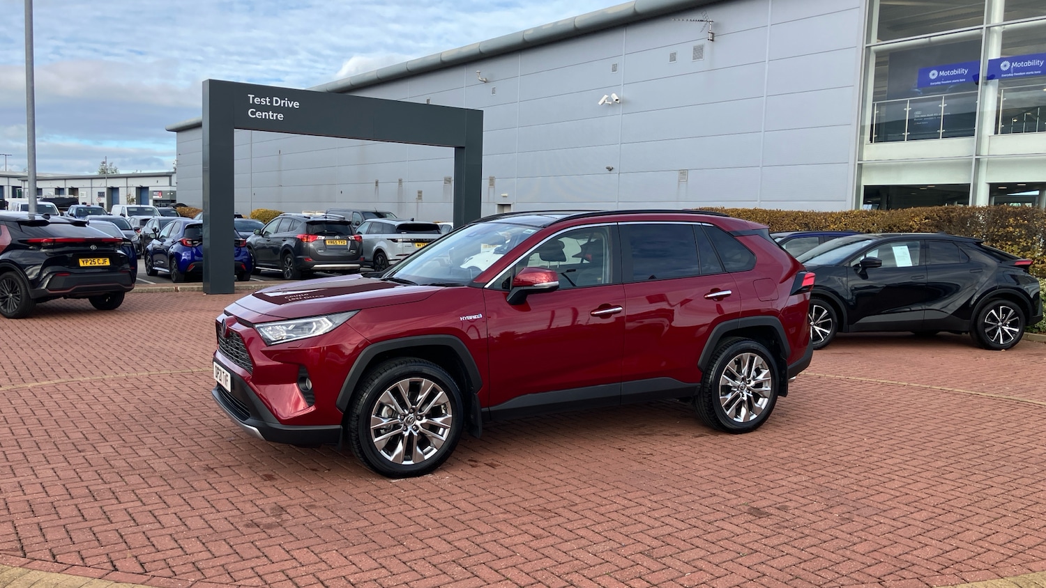 Used Toyota RAV4 2021 for sale - 76396837: Photo 34