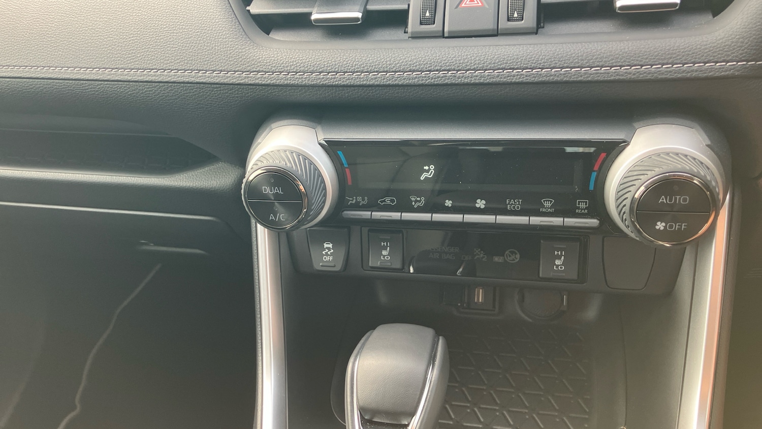 Used Toyota RAV4 2021 for sale - 76396837: Photo 44