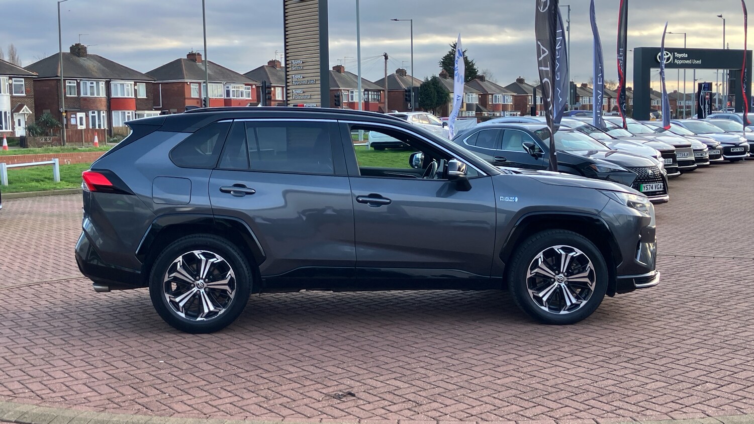 Used Toyota RAV4 2023 for sale - 77900885: Photo 16