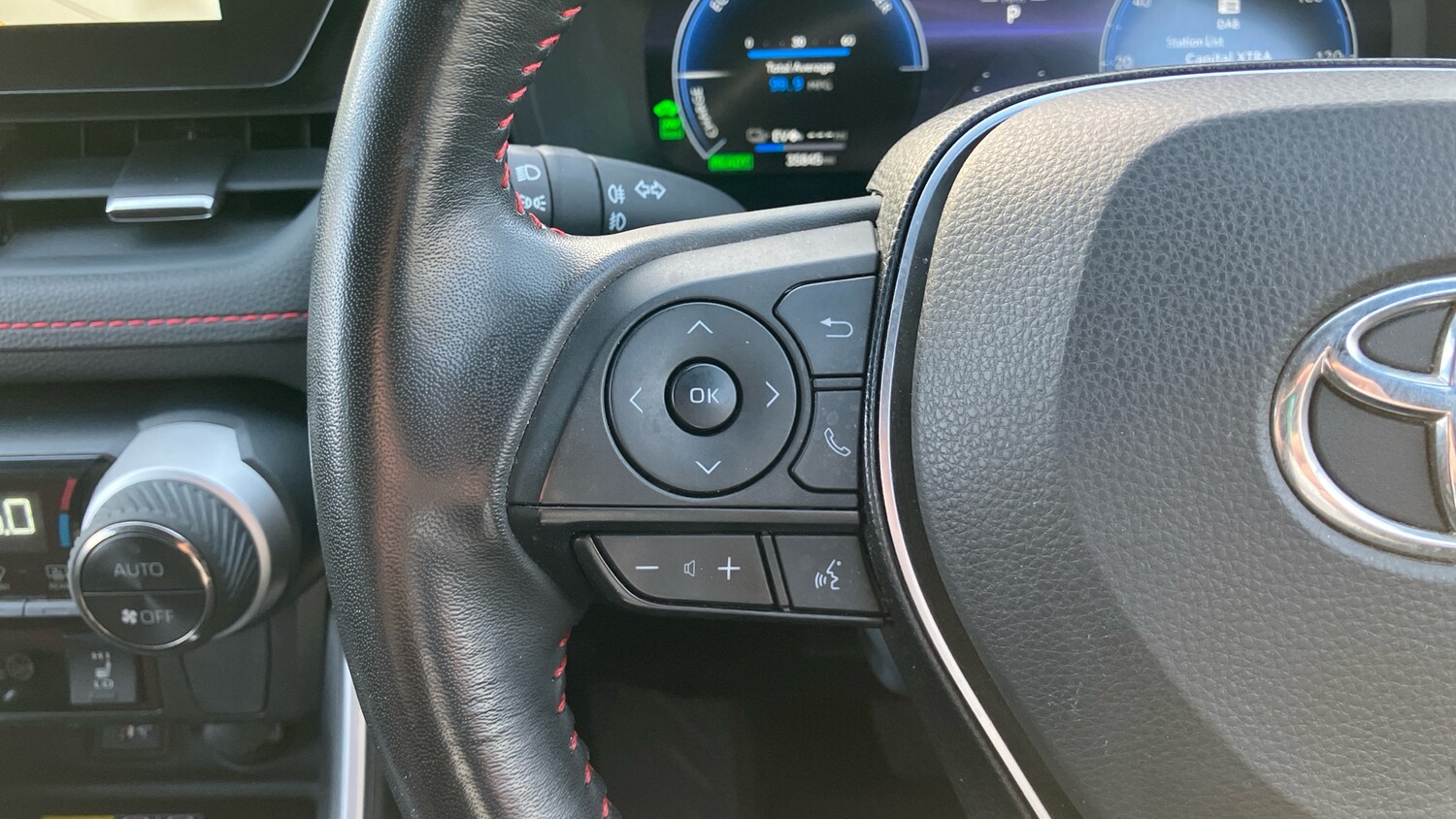 Used Toyota RAV4 2023 for sale - 77900885: Photo 36