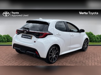 Used Toyota Yaris 2024 for sale - 78984054: Photo