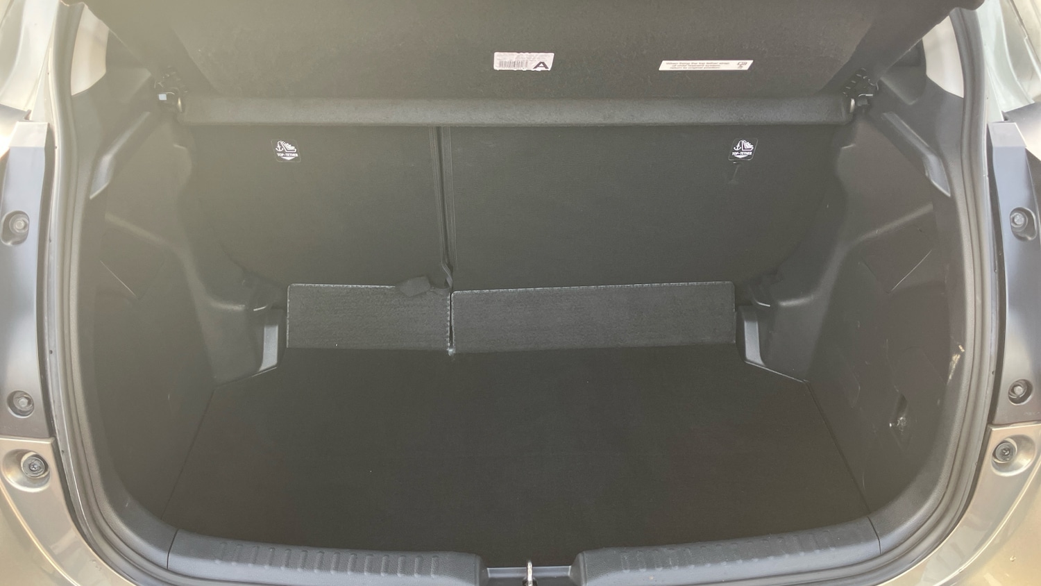 Used Toyota Yaris 2023 for sale - 77818695: Photo 14