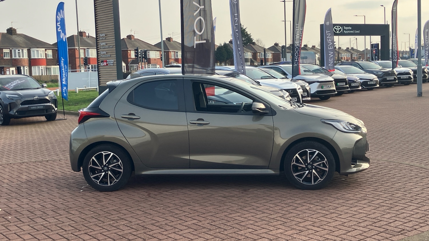 Used Toyota Yaris 2023 for sale - 77818695: Photo 16