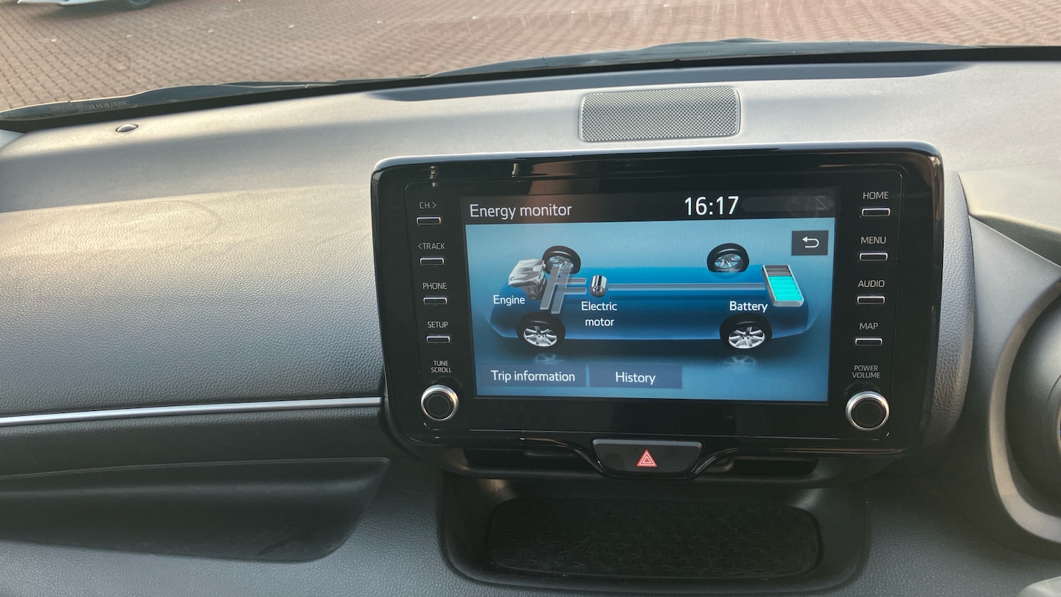 Used Toyota Yaris 2023 for sale - 77818695: Photo 24