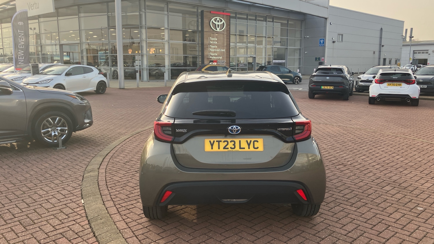 Used Toyota Yaris 2023 for sale - 77818695: Photo 29