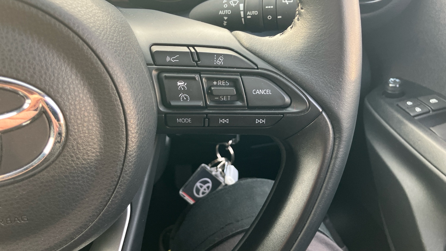 Used Toyota Yaris 2023 for sale - 77818695: Photo 34