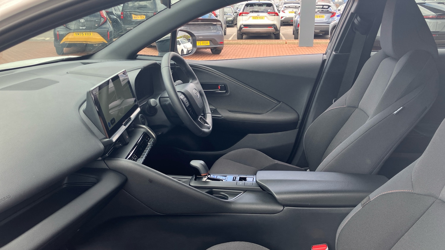 Used Toyota C-HR 2024 for sale - 78093350: Photo 10