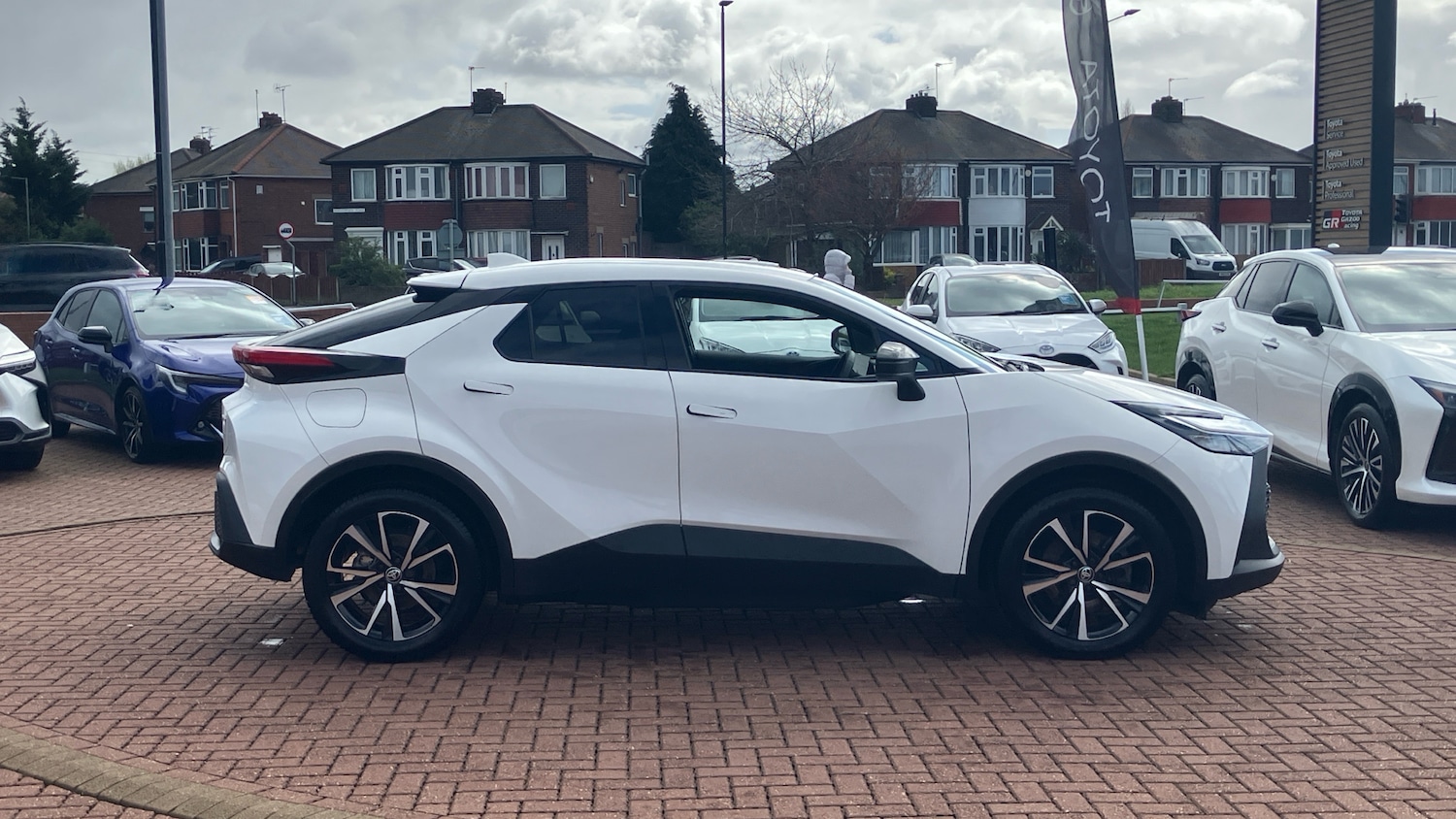 Used Toyota C-HR 2024 for sale - 78093350: Photo 16