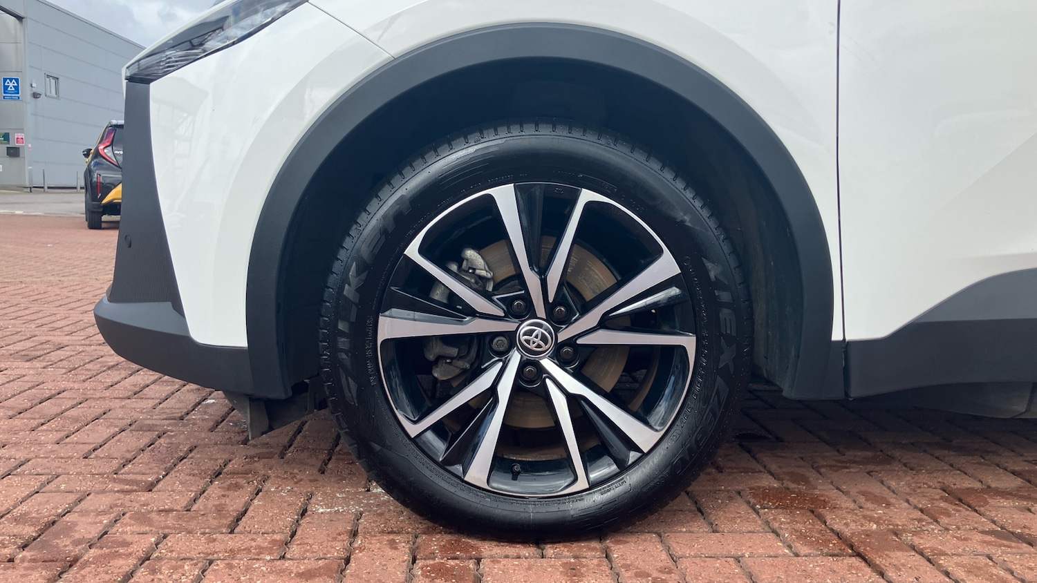 Used Toyota C-HR 2024 for sale - 78093350: Photo 18