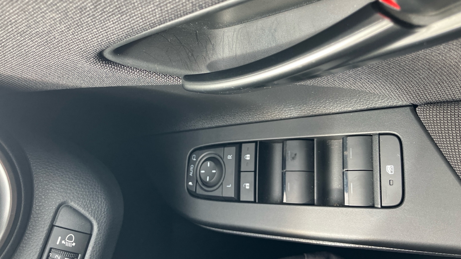 Used Toyota C-HR 2024 for sale - 78093350: Photo 43