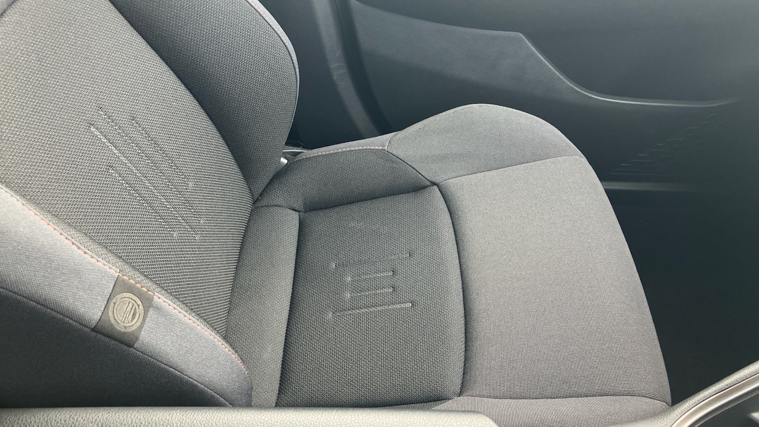 Used Toyota C-HR 2024 for sale - 78093350: Photo 48