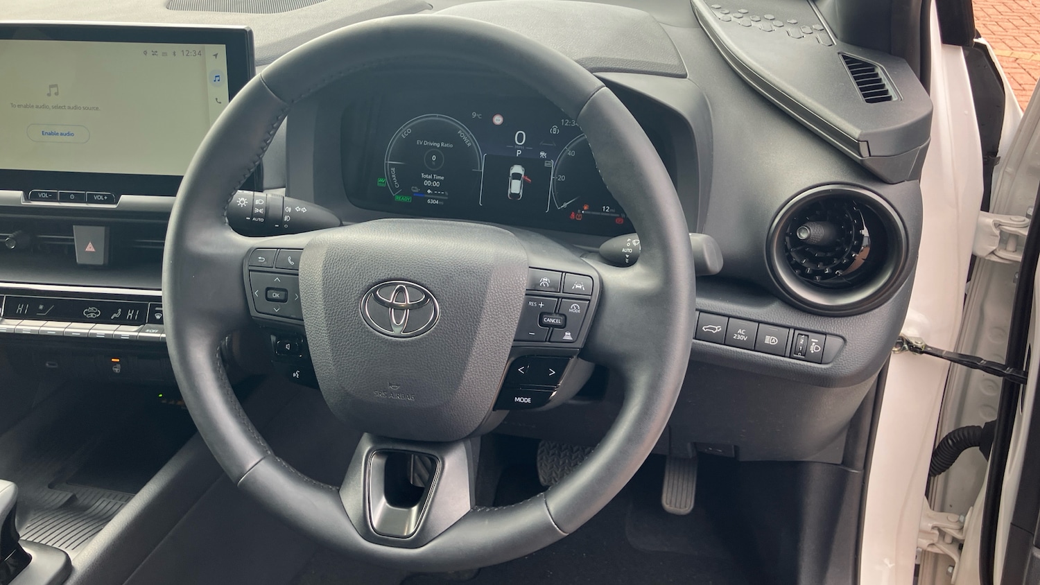 Used Toyota C-HR 2024 for sale - 78093350: Photo 8