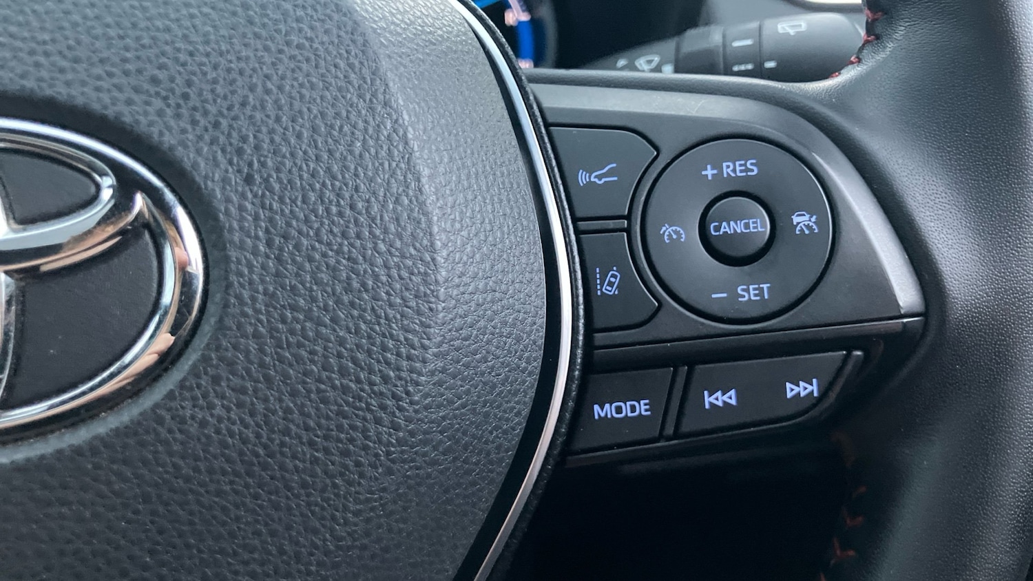 Used Toyota RAV4 2022 for sale - 76627746: Photo 40