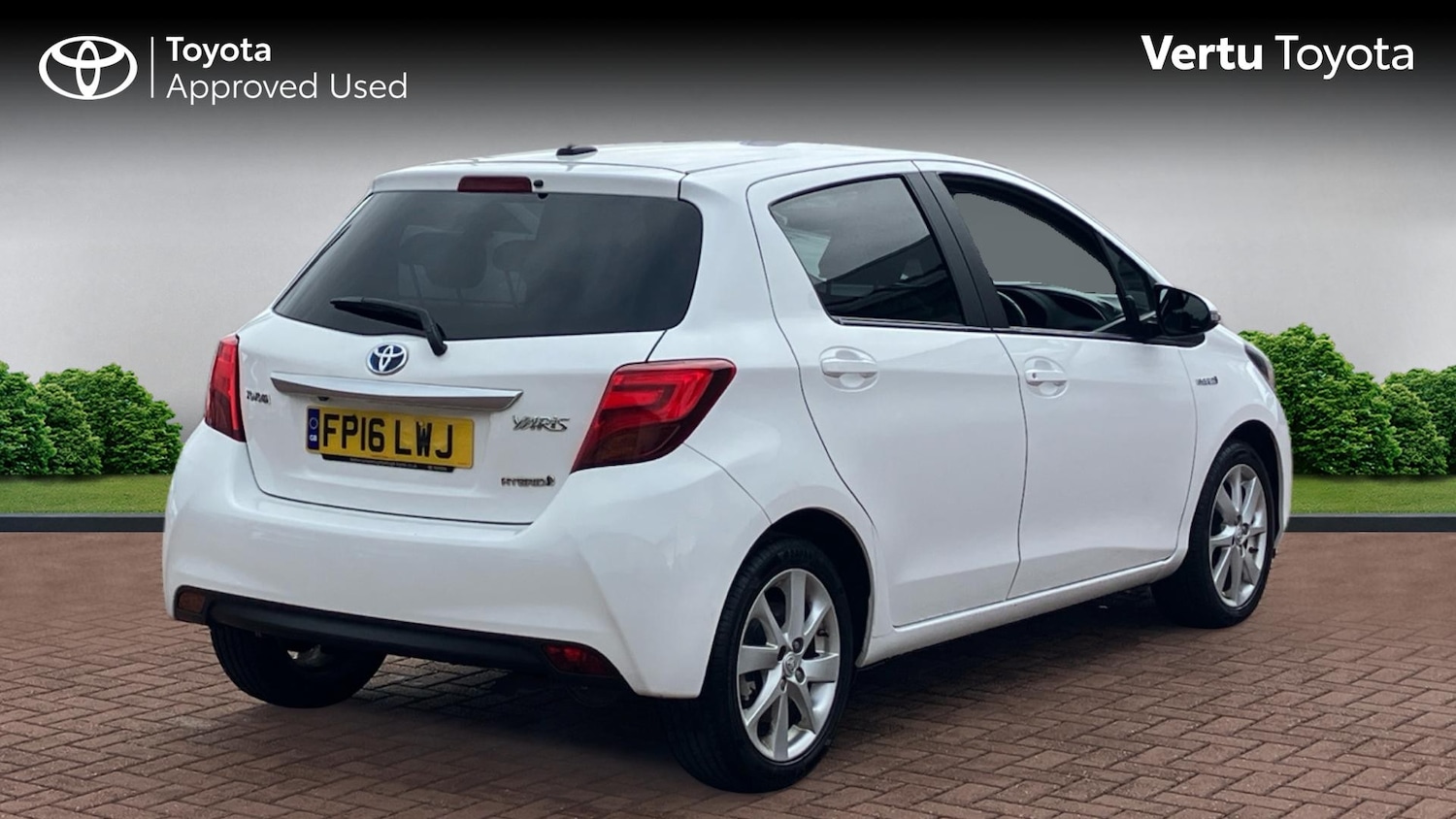 Used Toyota Yaris 2016 for sale - 78210092: Photo 2