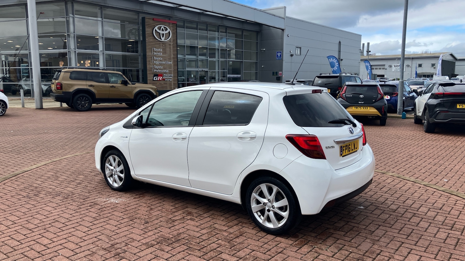 Used Toyota Yaris 2016 for sale - 78210092: Photo 38