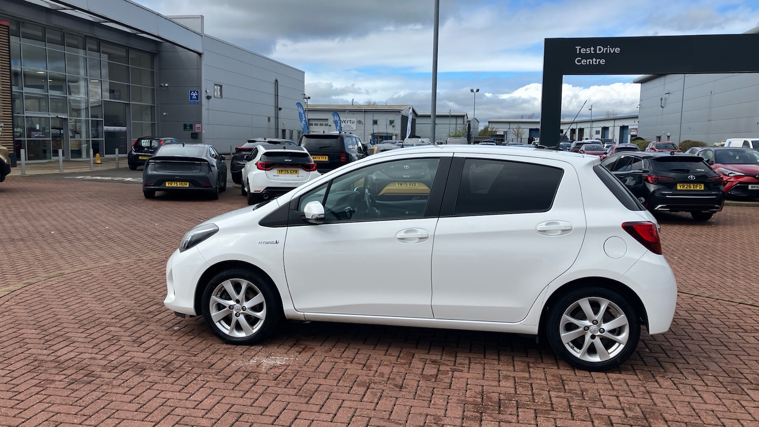 Used Toyota Yaris 2016 for sale - 78210092: Photo 39