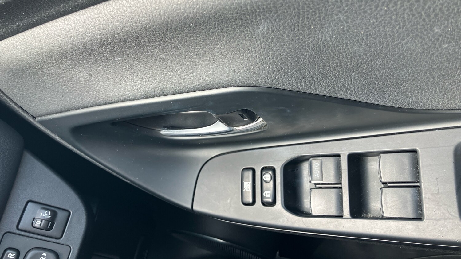 Used Toyota Yaris 2016 for sale - 78210092: Photo 47