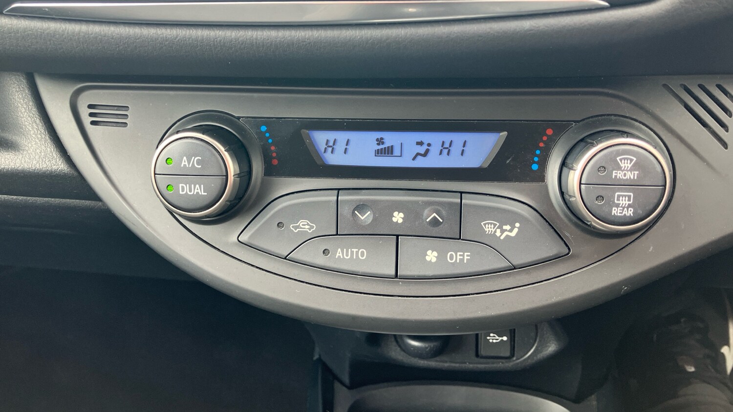 Used Toyota Yaris 2016 for sale - 78210092: Photo 52