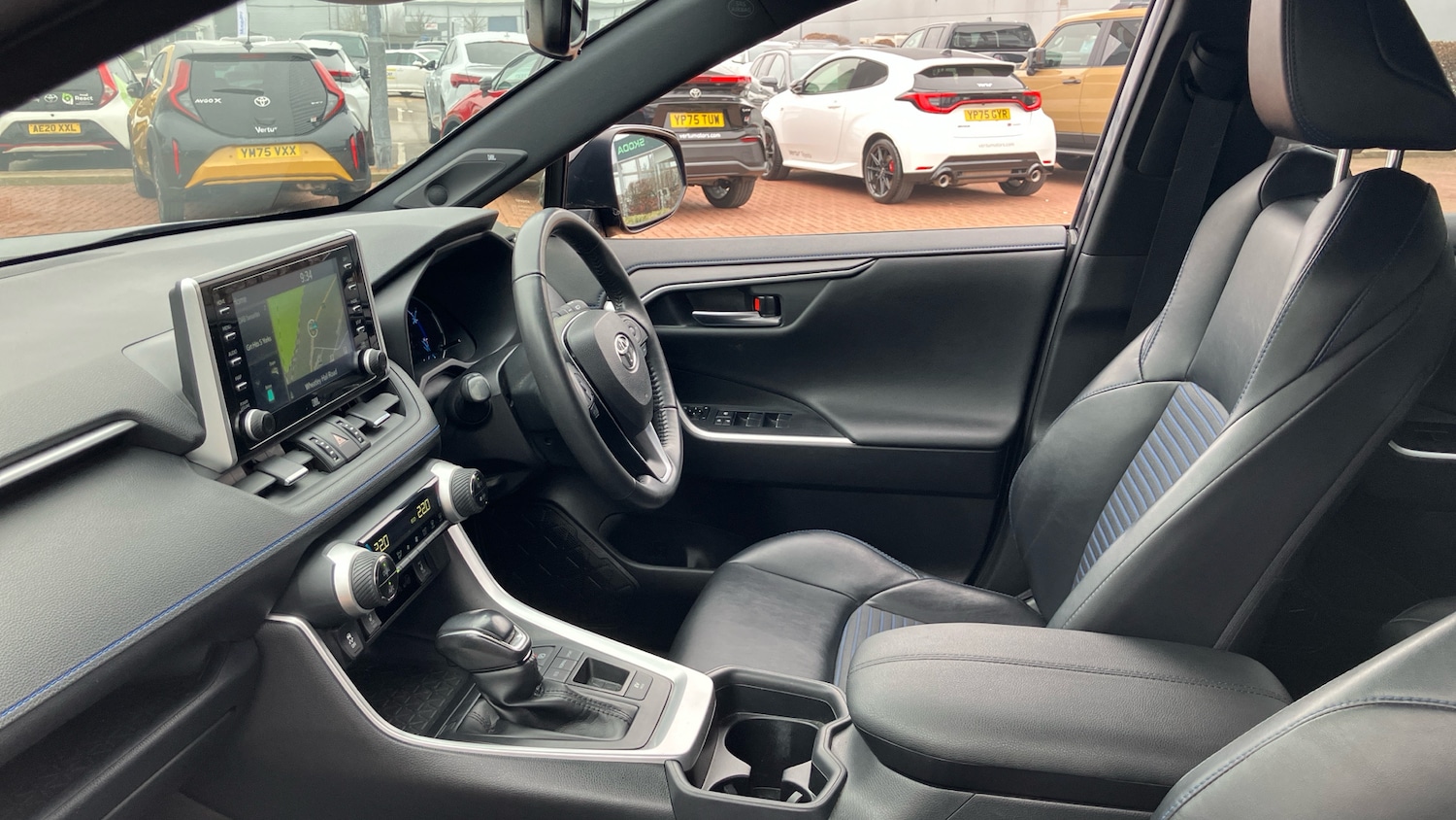 Used Toyota RAV4 2020 for sale - 77844567: Photo 10