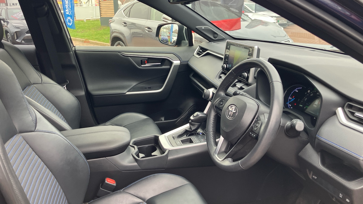 Used Toyota RAV4 2020 for sale - 77844567: Photo 11