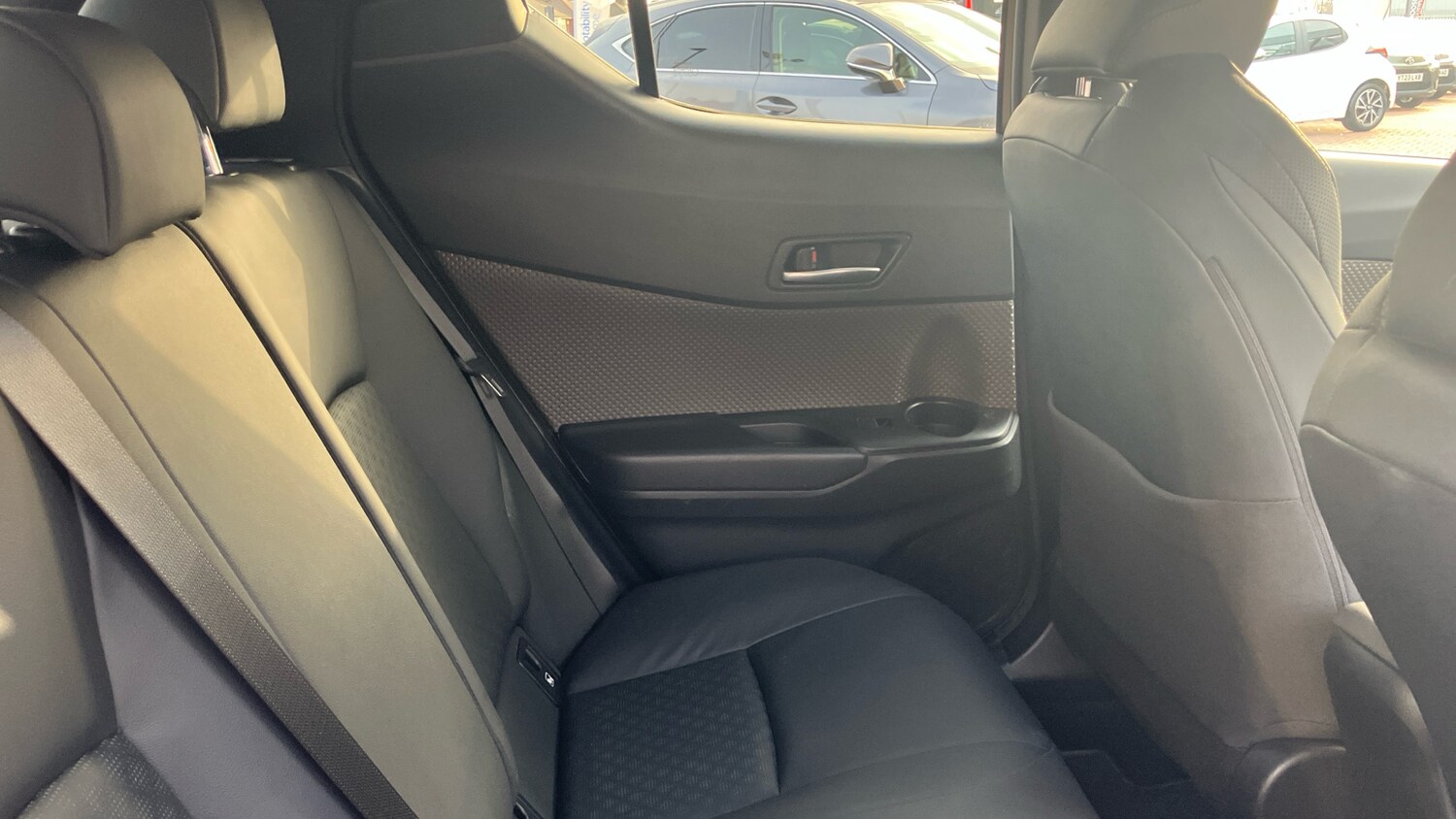 Used Toyota C-HR 2020 for sale - 77917673: Photo 12