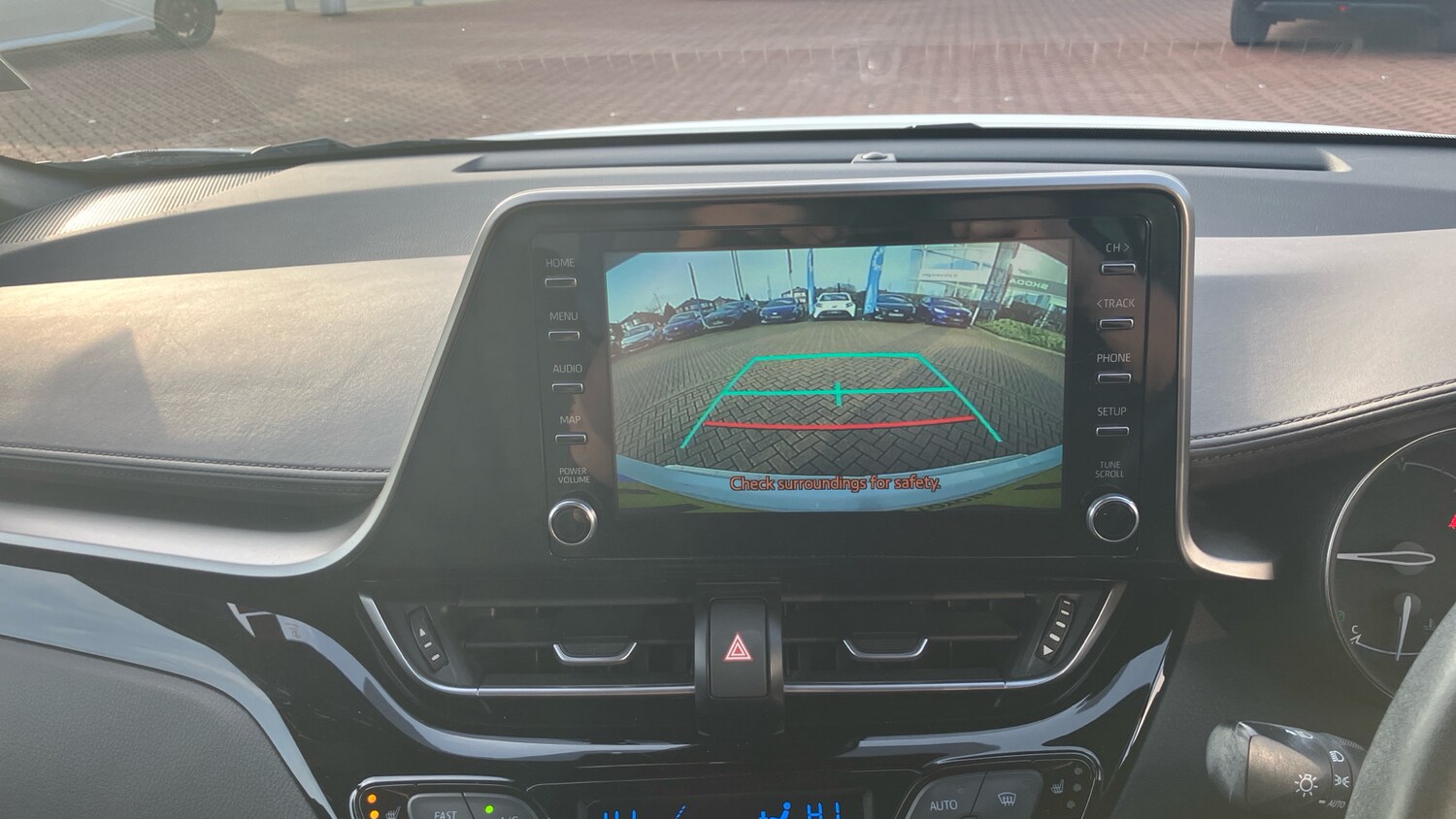 Used Toyota C-HR 2020 for sale - 77917673: Photo 27