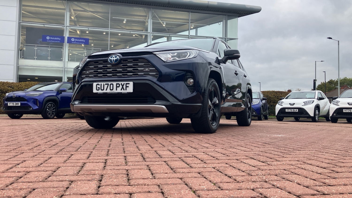 Used Toyota RAV4 2020 for sale - 76507224: Photo 32