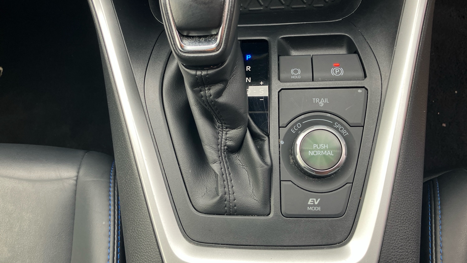 Used Toyota RAV4 2020 for sale - 76507224: Photo 35