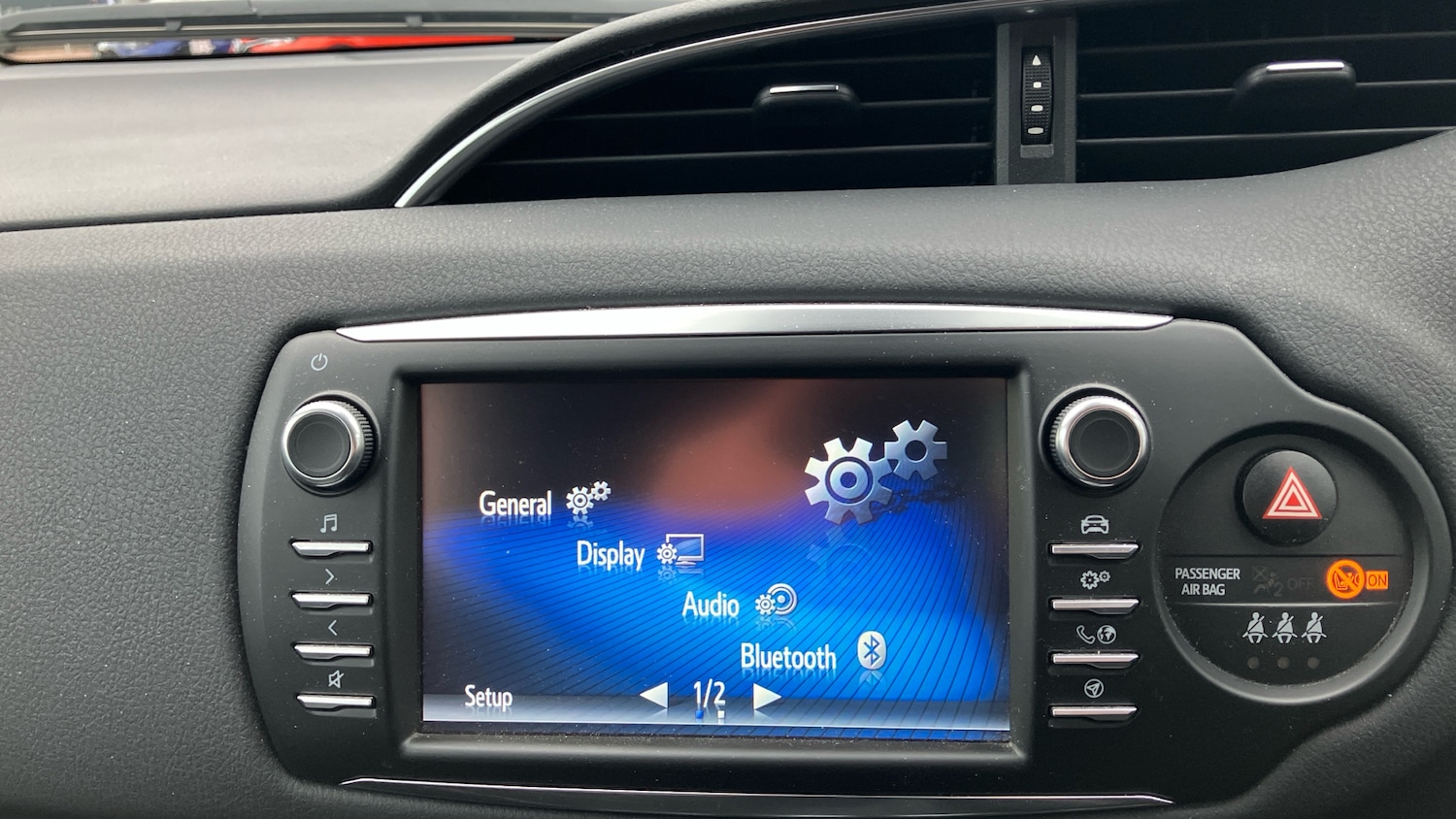 Used Toyota Yaris 2020 for sale - 77616638: Photo 21