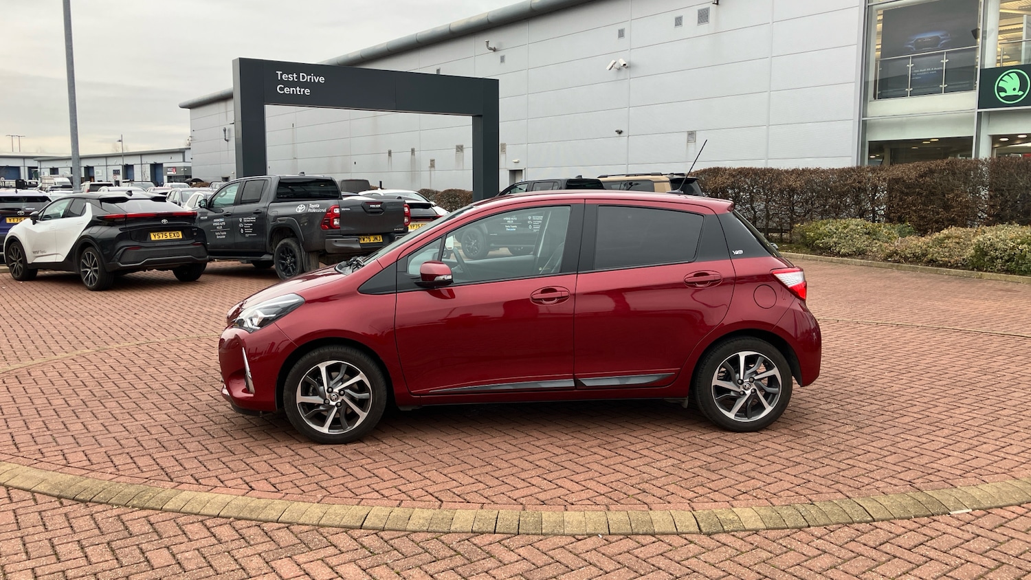 Used Toyota Yaris 2020 for sale - 77616638: Photo 25