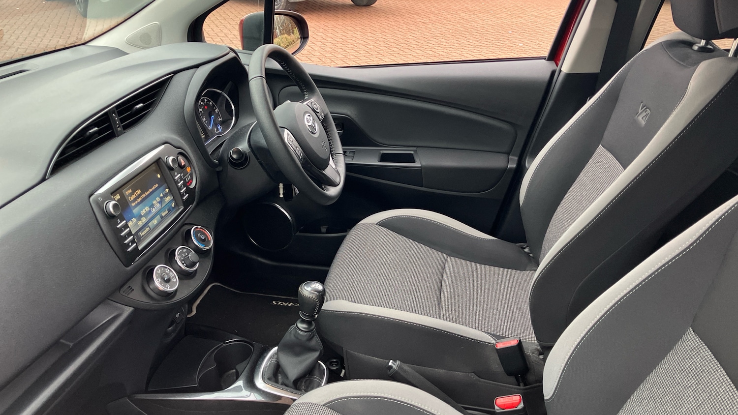 Used Toyota Yaris 2020 for sale - 77616638: Photo 8